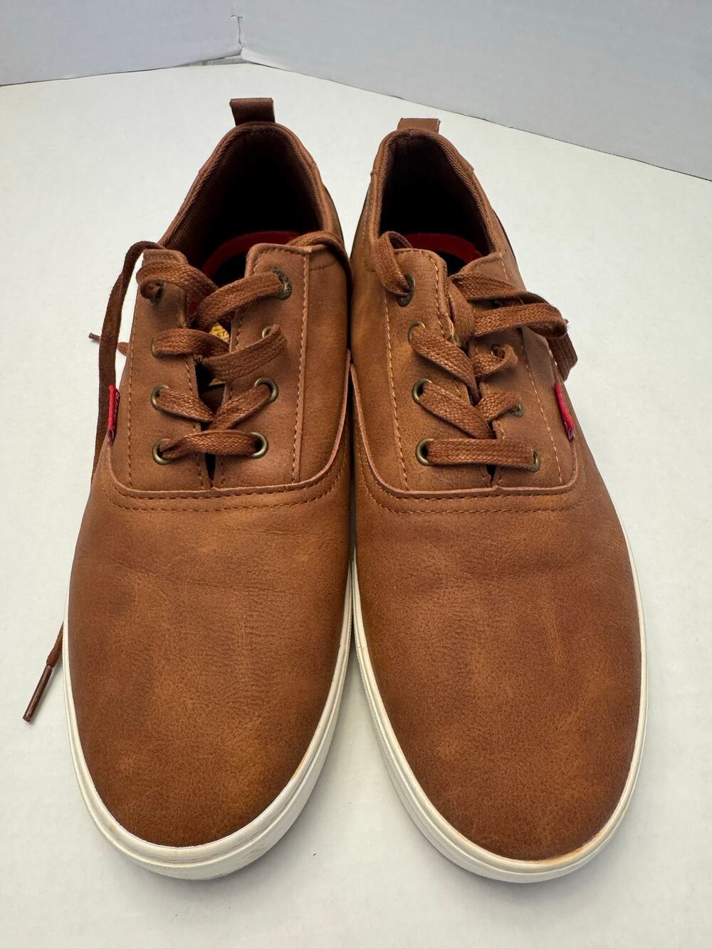 Levi’s Men’s Brown Faux Leather Low Top Casual Sneakers Size 9.5